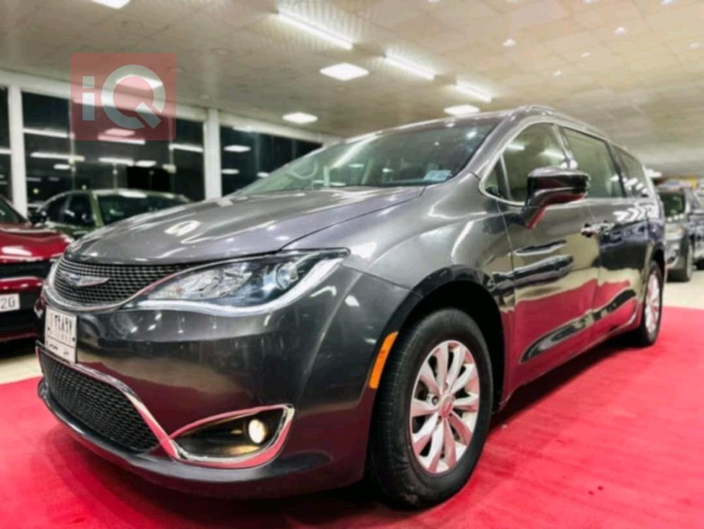 کرایسلەر پاسیفیکا